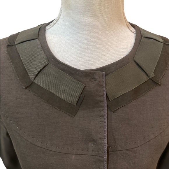 Elie Tahari olive linen blend cropped jacket Overstitching collar size small - Picture 4 of 11